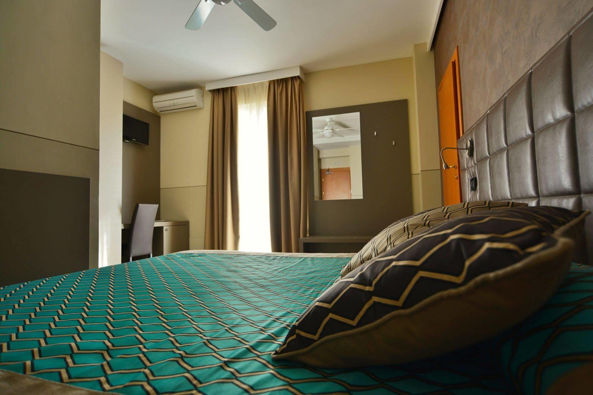 Hotel Sorriso توسكولانو ماديرنو المظهر الخارجي الصورة