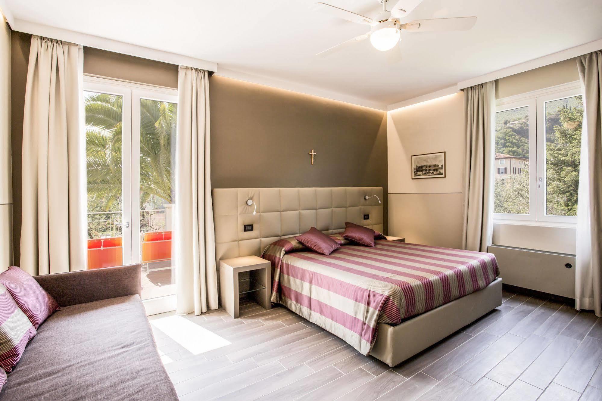 Hotel Sorriso توسكولانو ماديرنو المظهر الخارجي الصورة