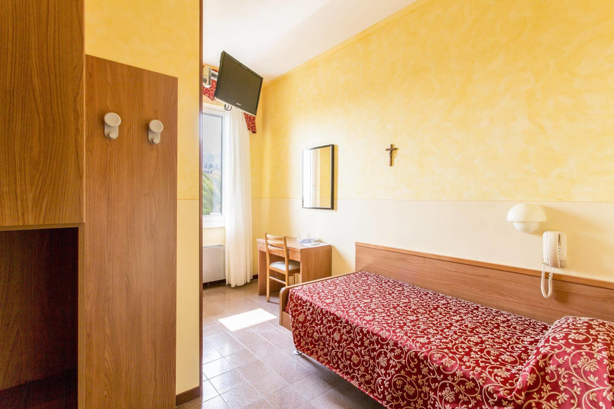 Hotel Sorriso توسكولانو ماديرنو المظهر الخارجي الصورة
